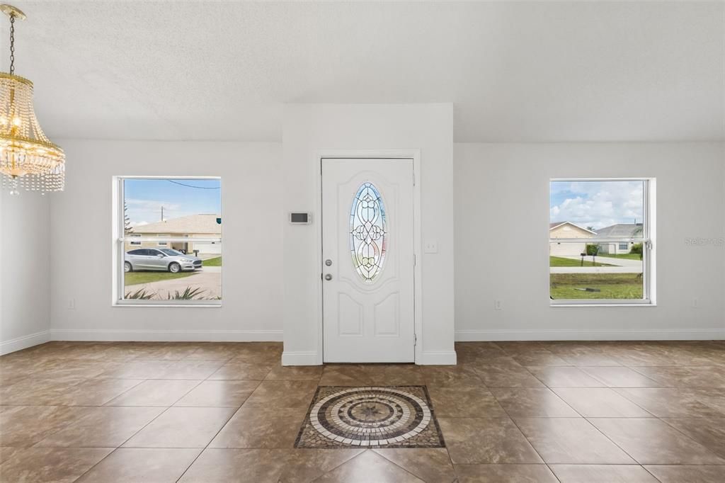 For Sale: $259,990 (3 beds, 2 baths, 1640 Square Feet)
