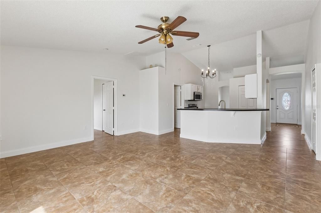 For Sale: $259,990 (3 beds, 2 baths, 1640 Square Feet)