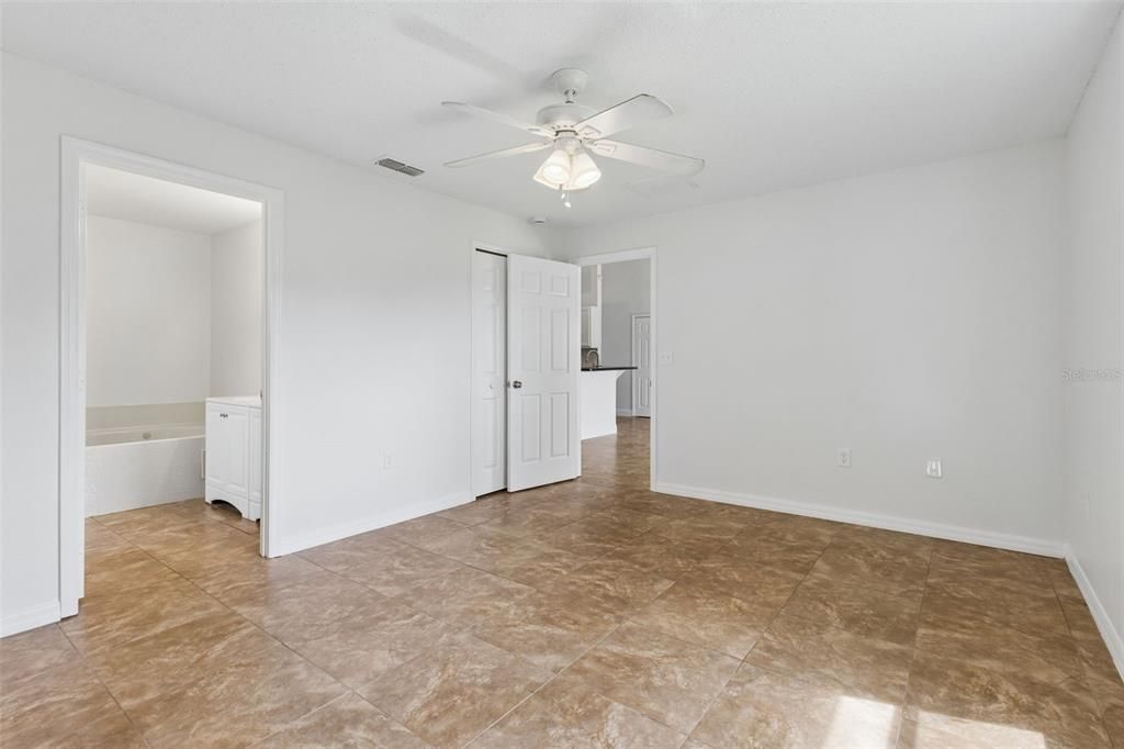 For Sale: $259,990 (3 beds, 2 baths, 1640 Square Feet)