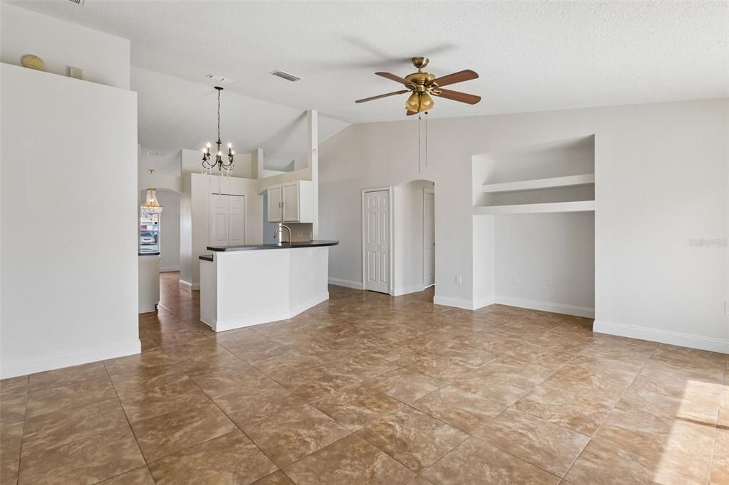 For Sale: $259,990 (3 beds, 2 baths, 1640 Square Feet)