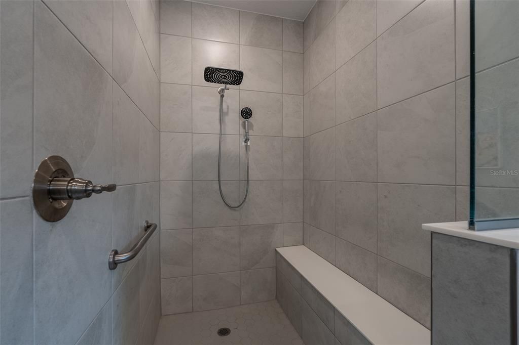 На продажу: $549,900 (3 спален, 3 ванн, 2703 Квадратных фут)