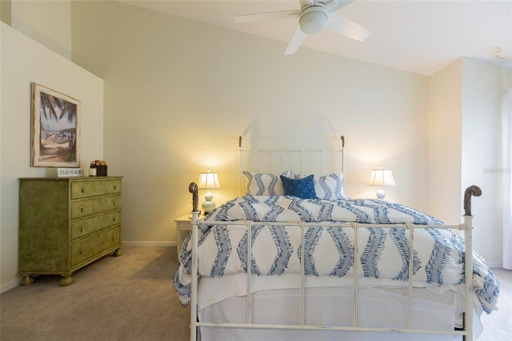 For Rent: $5,800 (3 beds, 3 baths, 2134 Square Feet)