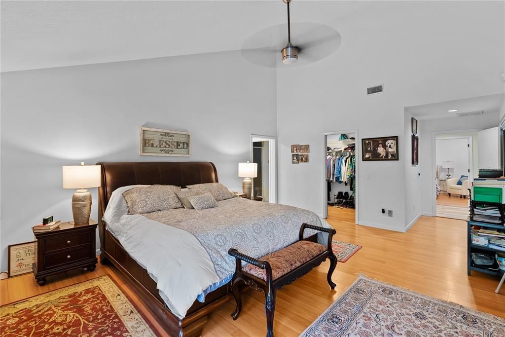 En Venta: $425,000 (3 camas, 2 baños, 2115 Pies cuadrados)