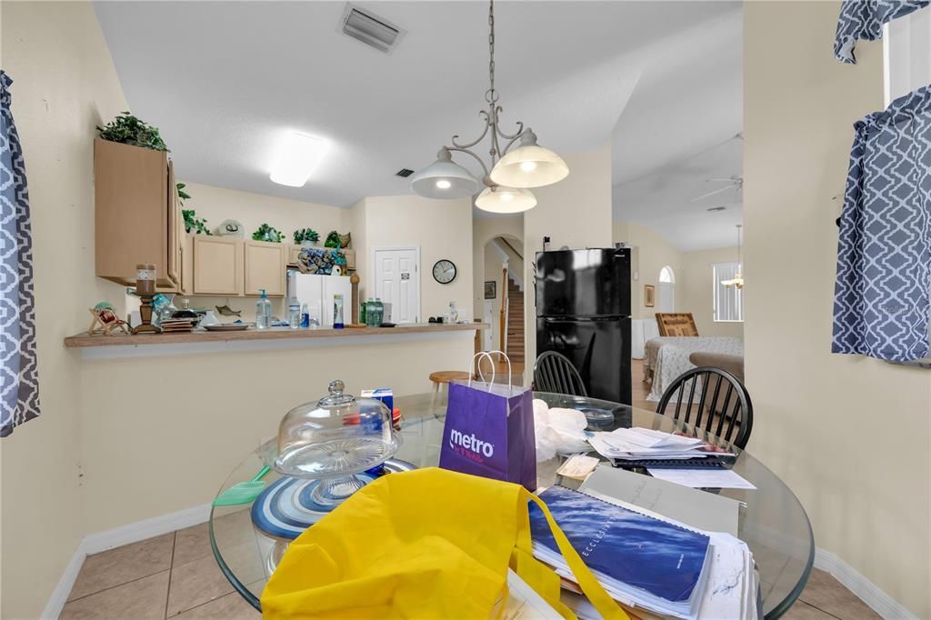 En Venta: $429,990 (5 camas, 4 baños, 2835 Pies cuadrados)
