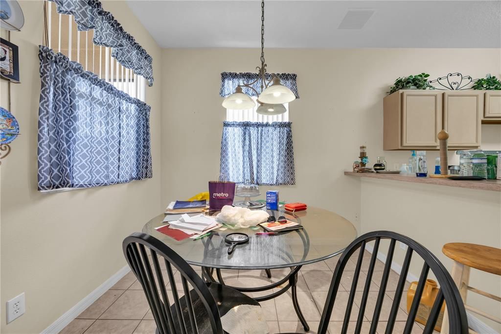 En Venta: $429,990 (5 camas, 4 baños, 2835 Pies cuadrados)