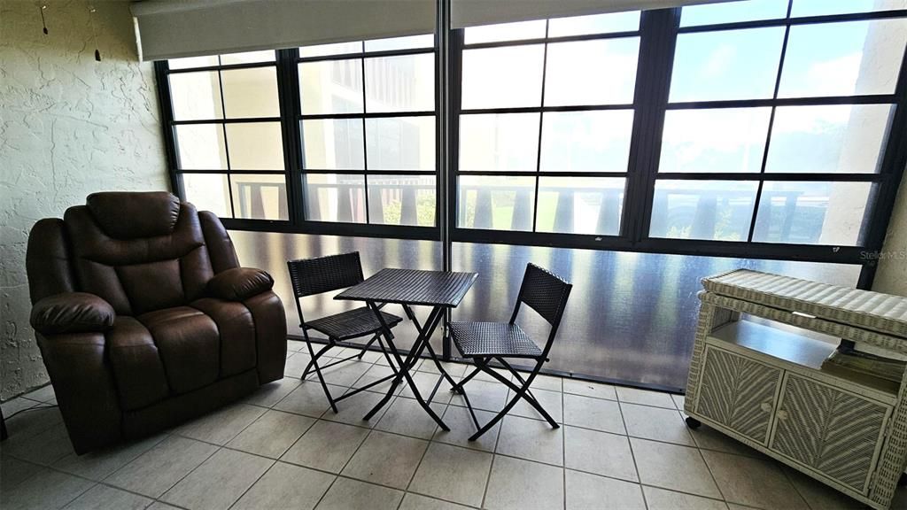 For Rent: $1,375 (1 beds, 1 baths, 780 Square Feet)