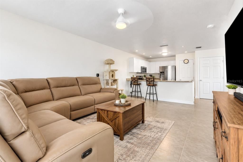 For Sale: $465,000 (5 beds, 0 baths, 2414 Square Feet)