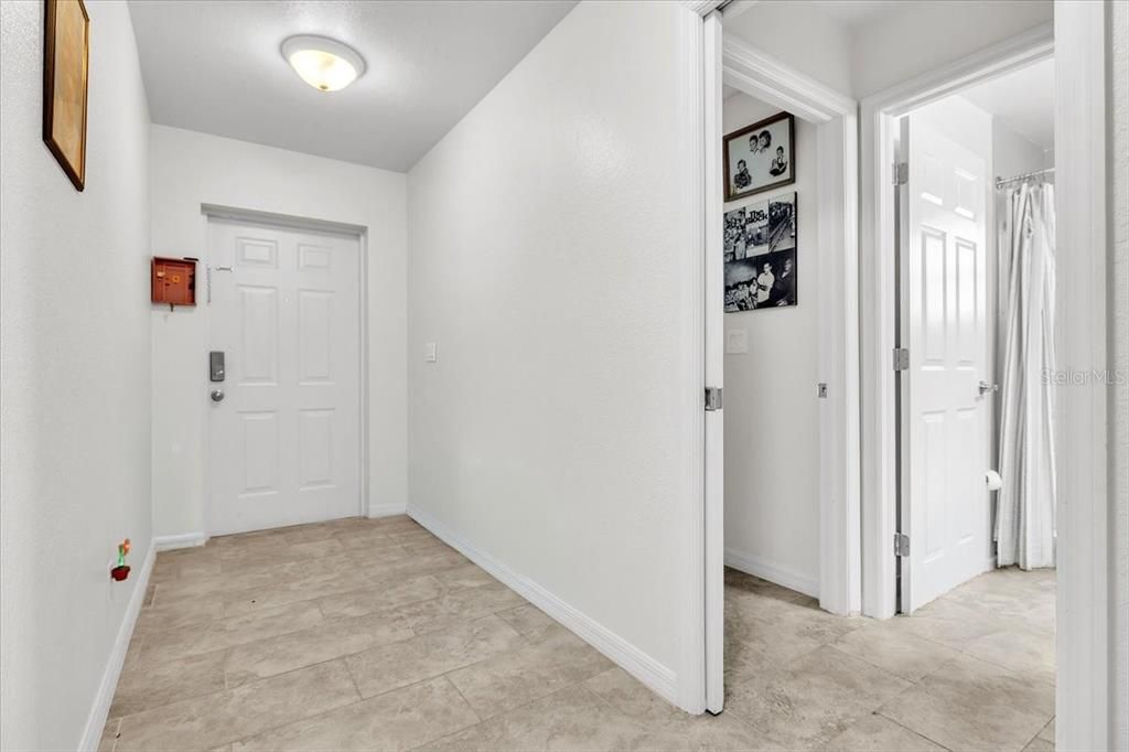 For Sale: $465,000 (5 beds, 0 baths, 2414 Square Feet)