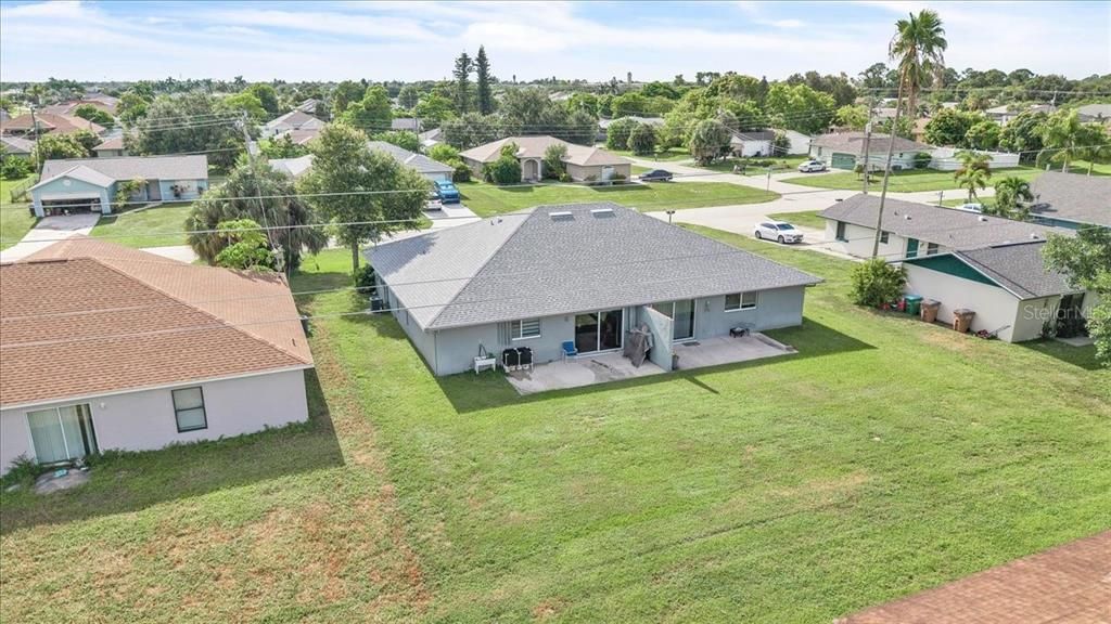 For Sale: $465,000 (5 beds, 0 baths, 2414 Square Feet)