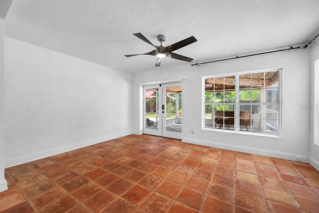For Sale: $599,900 (3 beds, 2 baths, 1498 Square Feet)