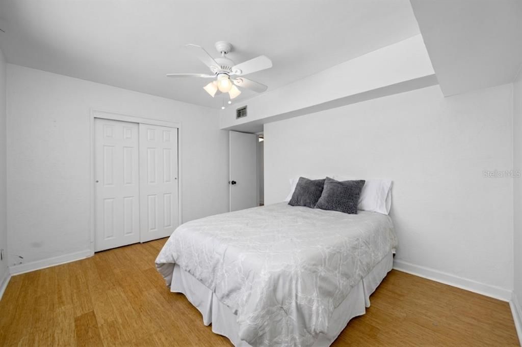 For Sale: $599,900 (3 beds, 2 baths, 1498 Square Feet)