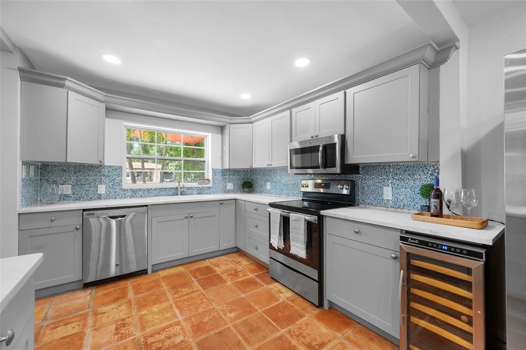 For Sale: $599,900 (3 beds, 2 baths, 1498 Square Feet)