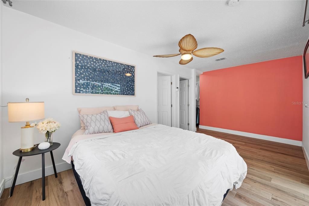 For Sale: $599,900 (3 beds, 2 baths, 1498 Square Feet)
