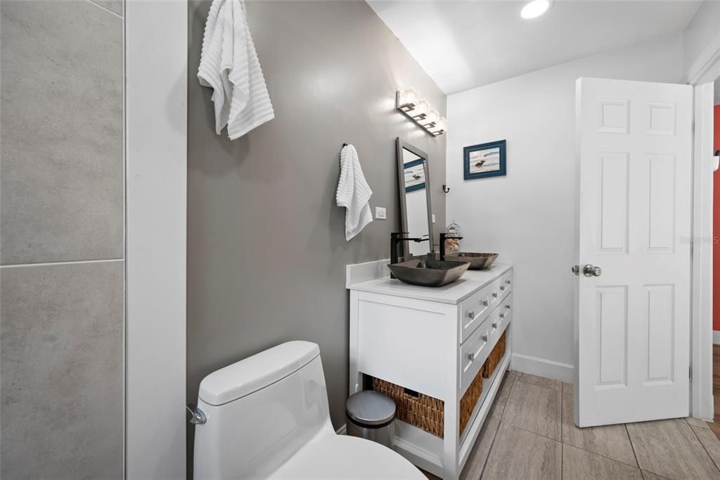 For Sale: $599,900 (3 beds, 2 baths, 1498 Square Feet)
