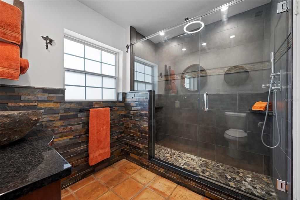 For Sale: $599,900 (3 beds, 2 baths, 1498 Square Feet)