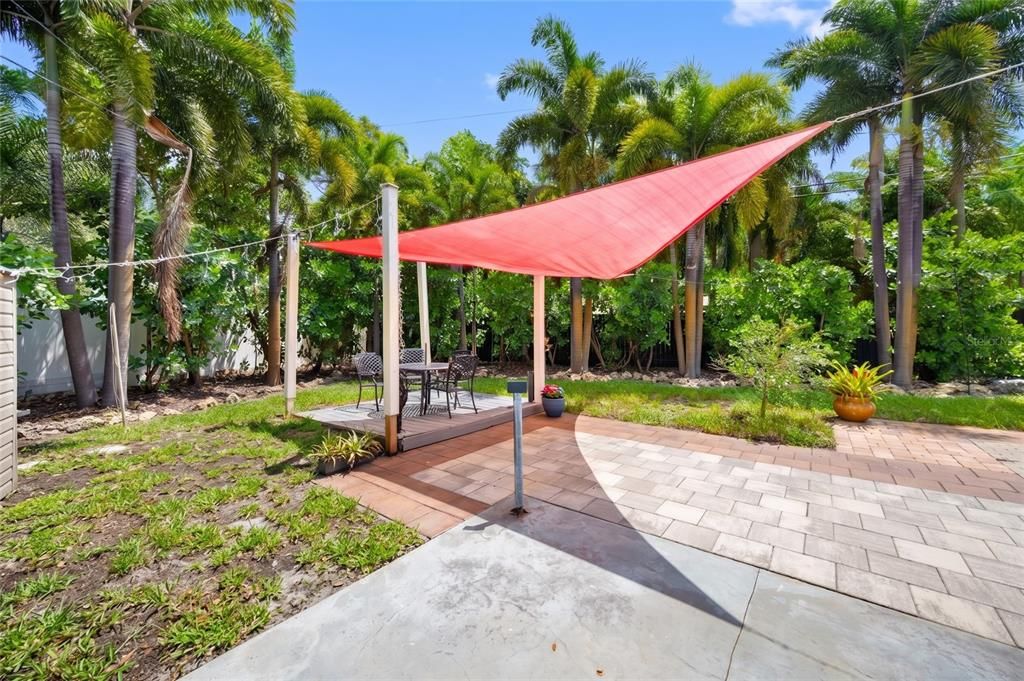 For Sale: $599,900 (3 beds, 2 baths, 1498 Square Feet)