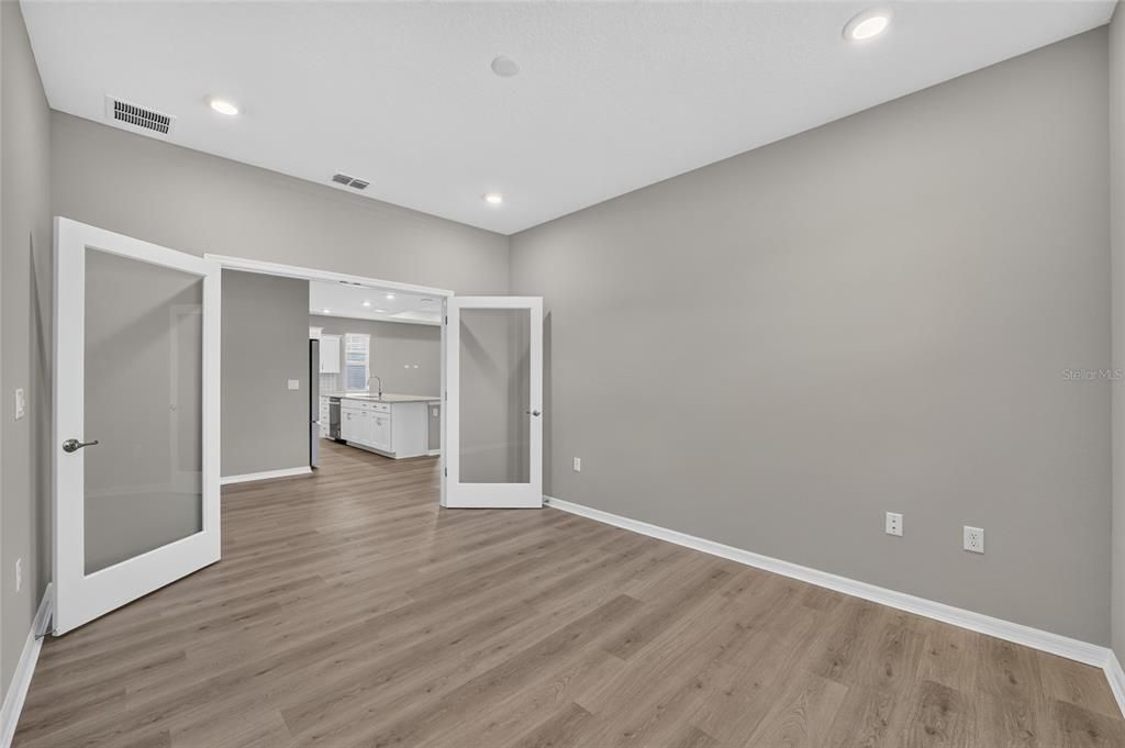 Active With Contract: $405,760 (2 beds, 2 baths, 1767 Square Feet)