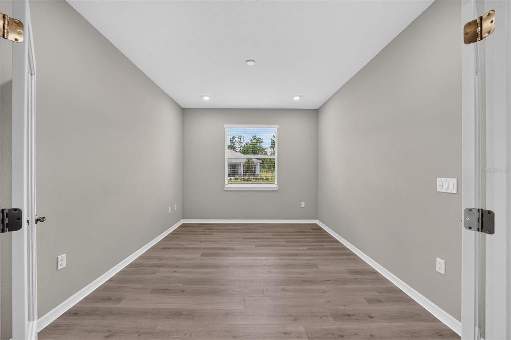 Active With Contract: $405,760 (2 beds, 2 baths, 1767 Square Feet)