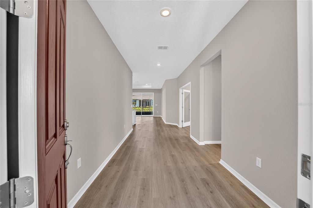 Active With Contract: $405,760 (2 beds, 2 baths, 1767 Square Feet)