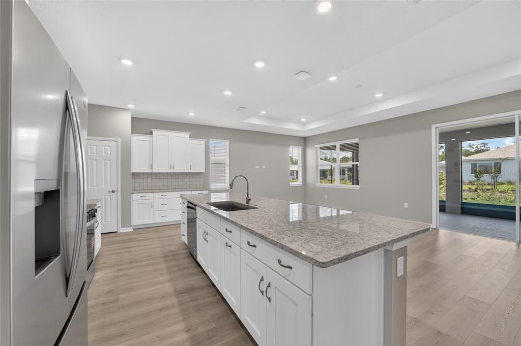 Active With Contract: $405,760 (2 beds, 2 baths, 1767 Square Feet)