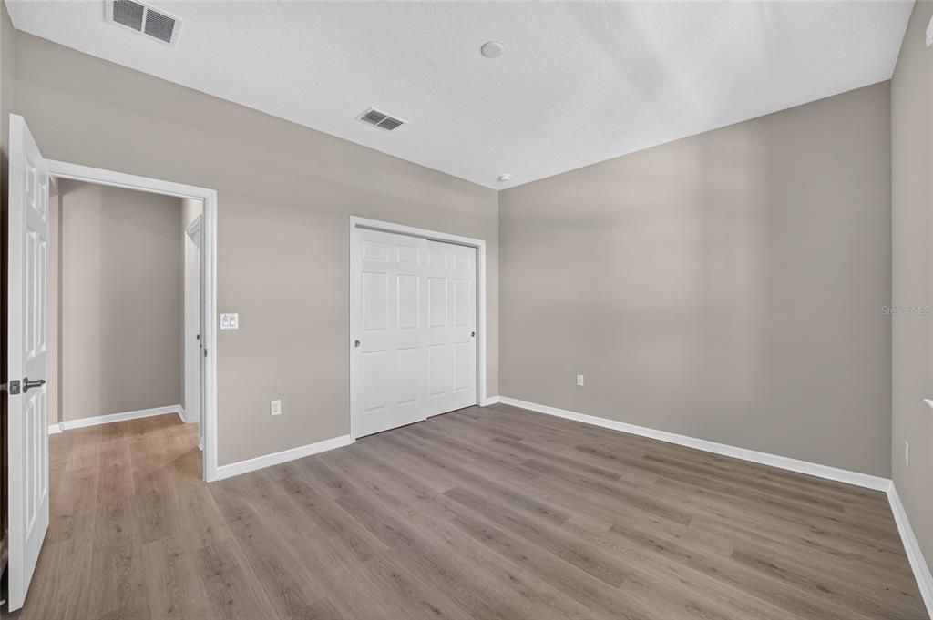 Active With Contract: $405,760 (2 beds, 2 baths, 1767 Square Feet)