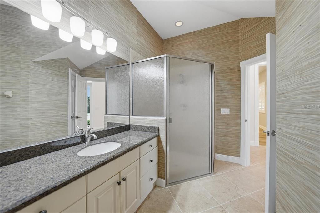 En Venta: $1,100,000 (4 camas, 3 baños, 4113 Pies cuadrados)