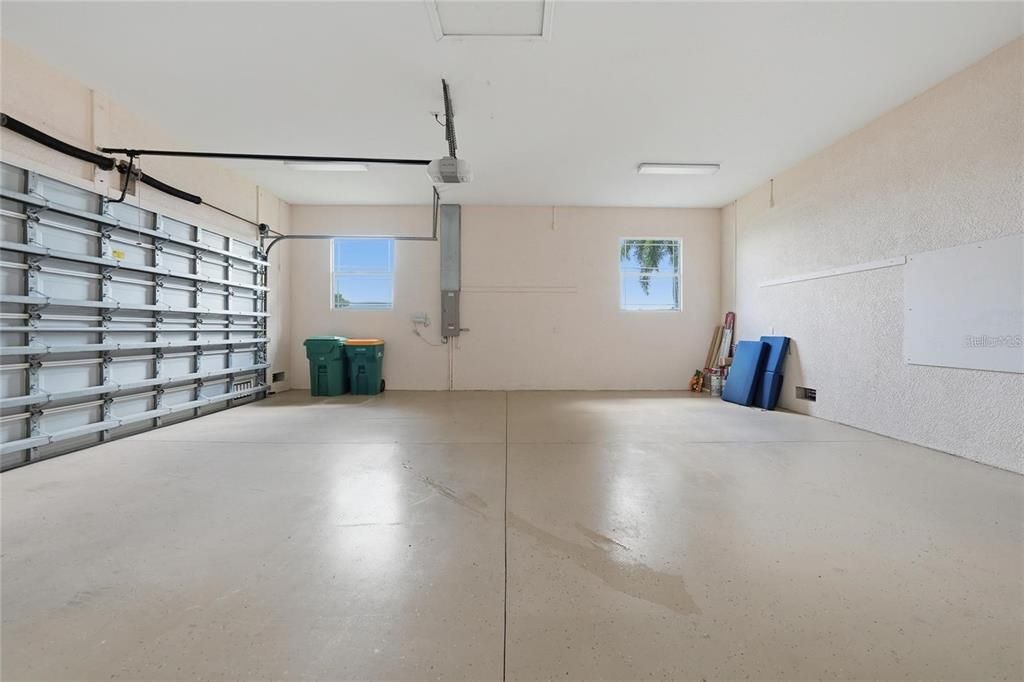En Venta: $1,100,000 (4 camas, 3 baños, 4113 Pies cuadrados)