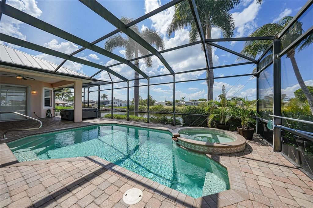 En Venta: $1,100,000 (4 camas, 3 baños, 4113 Pies cuadrados)