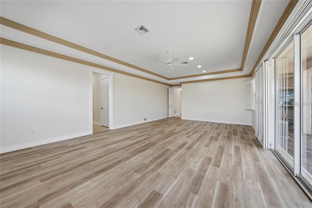 En Venta: $1,100,000 (4 camas, 3 baños, 4113 Pies cuadrados)