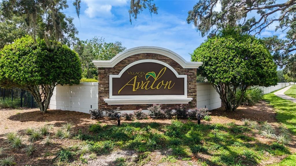 For Sale: $325,000 (3 beds, 2 baths, 1432 Square Feet)