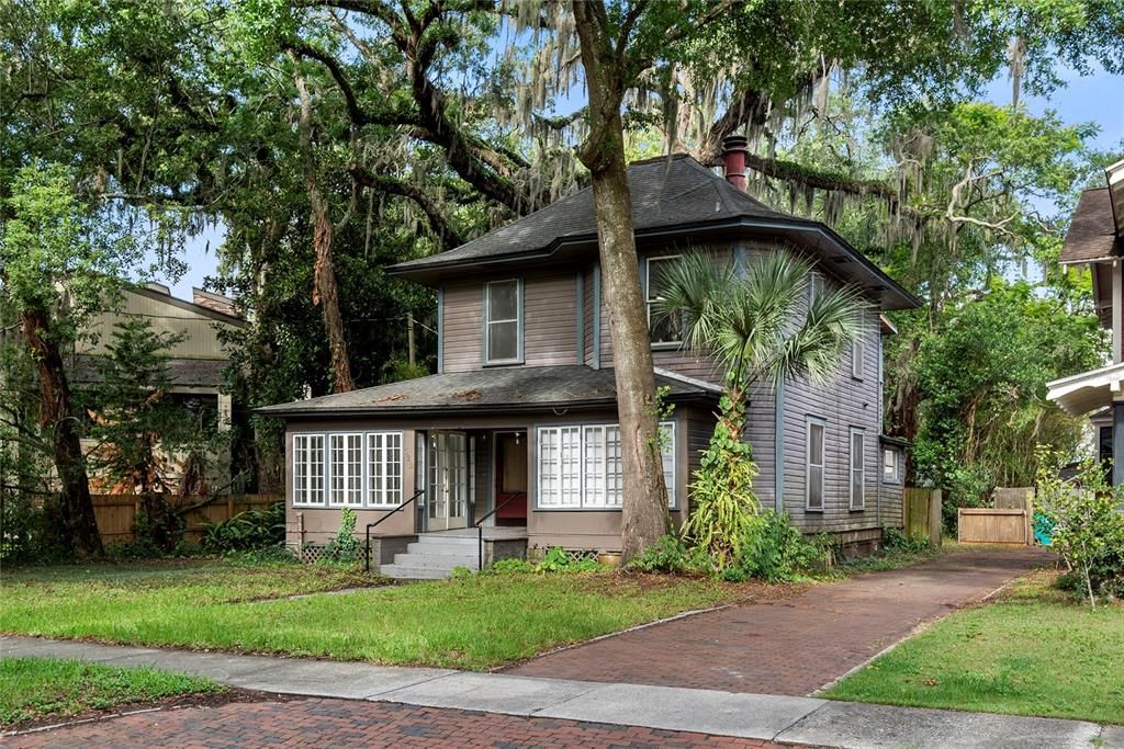 En Venta: $499,900 (4 camas, 3 baños, 2391 Pies cuadrados)