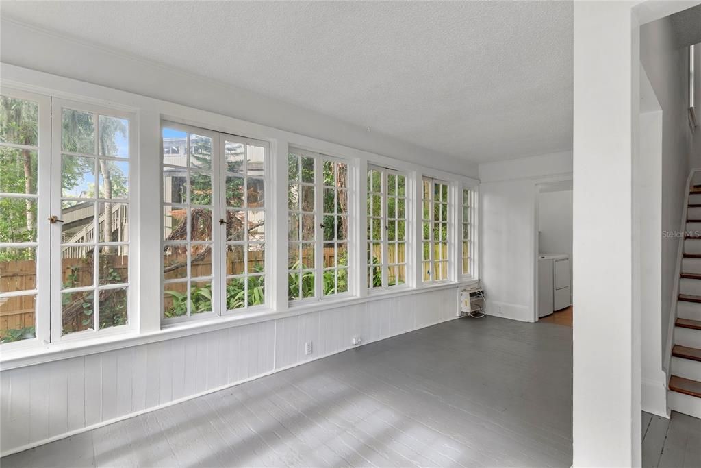 En Venta: $499,900 (4 camas, 3 baños, 2391 Pies cuadrados)