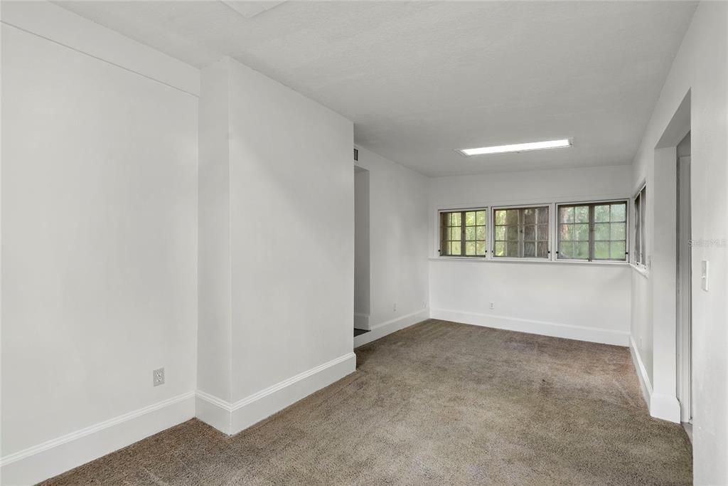 En Venta: $499,900 (4 camas, 3 baños, 2391 Pies cuadrados)