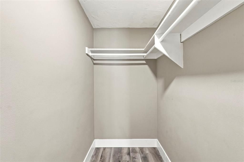 На продажу: $255,000 (2 спален, 2 ванн, 1517 Квадратных фут)