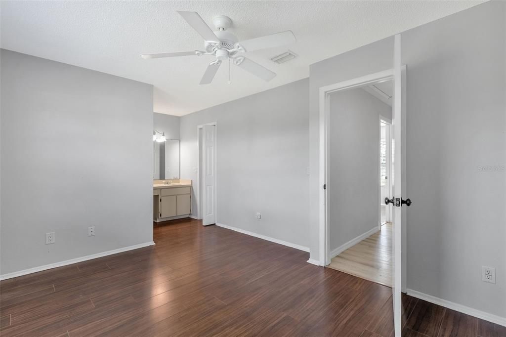 En Venta: $279,000 (2 camas, 2 baños, 1286 Pies cuadrados)