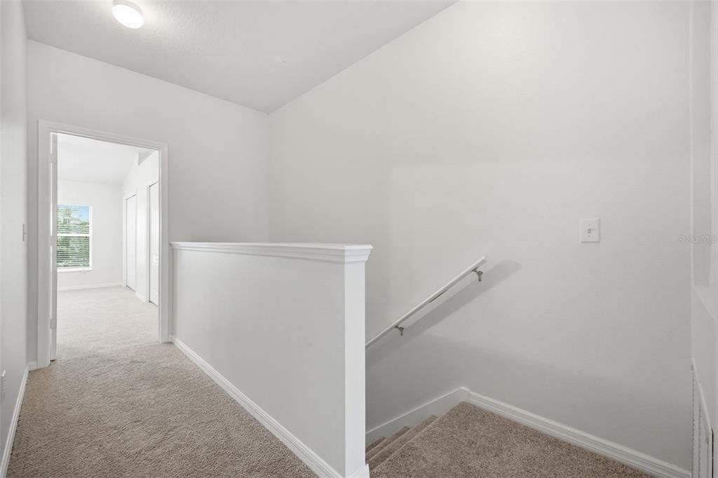 Activo con contrato: $225,000 (2 camas, 2 baños, 1696 Pies cuadrados)