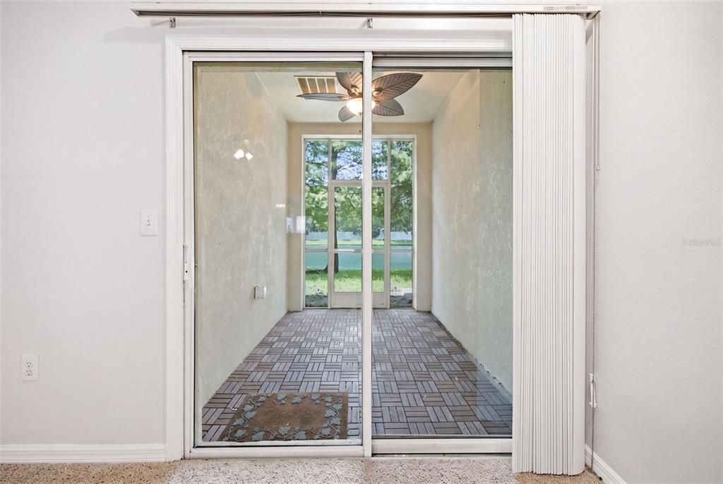 Activo con contrato: $225,000 (2 camas, 2 baños, 1696 Pies cuadrados)