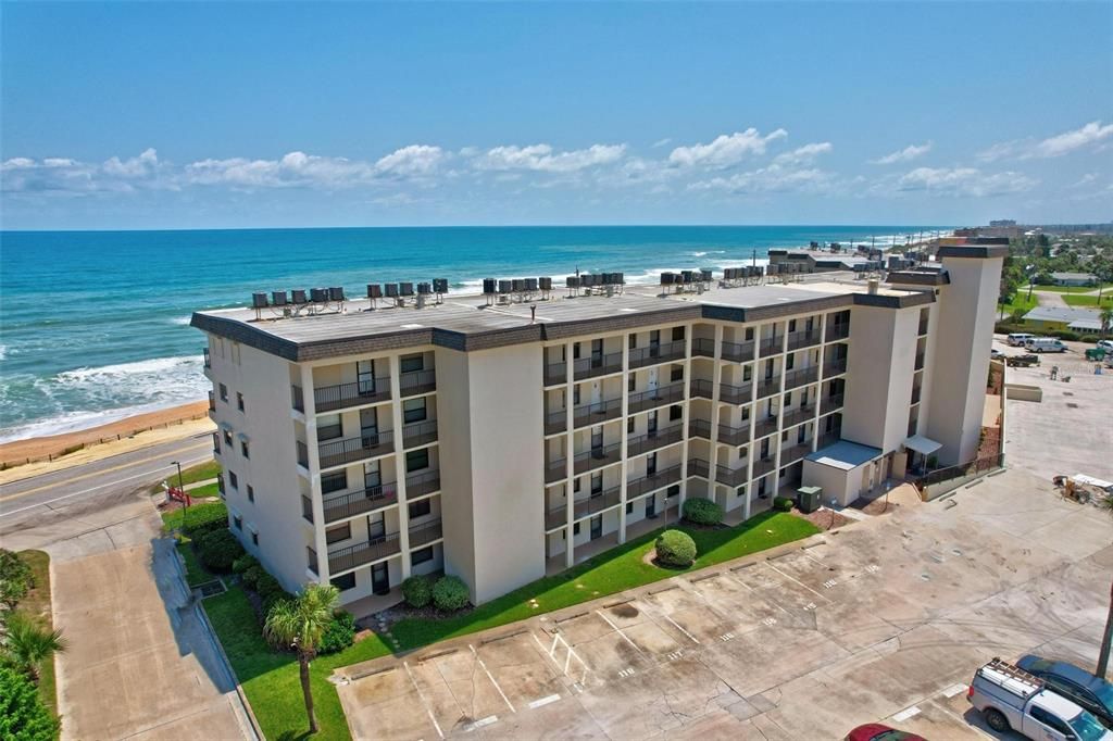 For Sale: $247,900 (2 beds, 2 baths, 925 Square Feet)