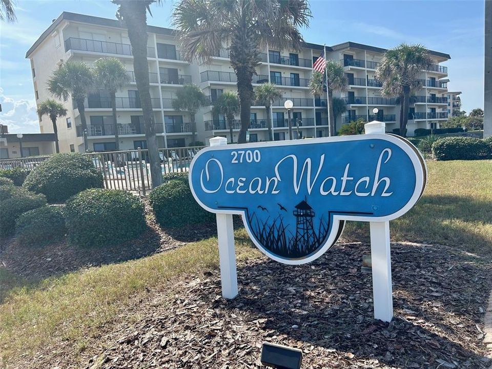 For Sale: $247,900 (2 beds, 2 baths, 925 Square Feet)