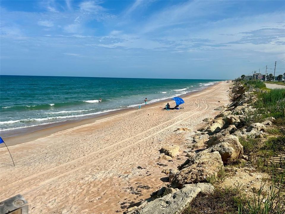 For Sale: $247,900 (2 beds, 2 baths, 925 Square Feet)
