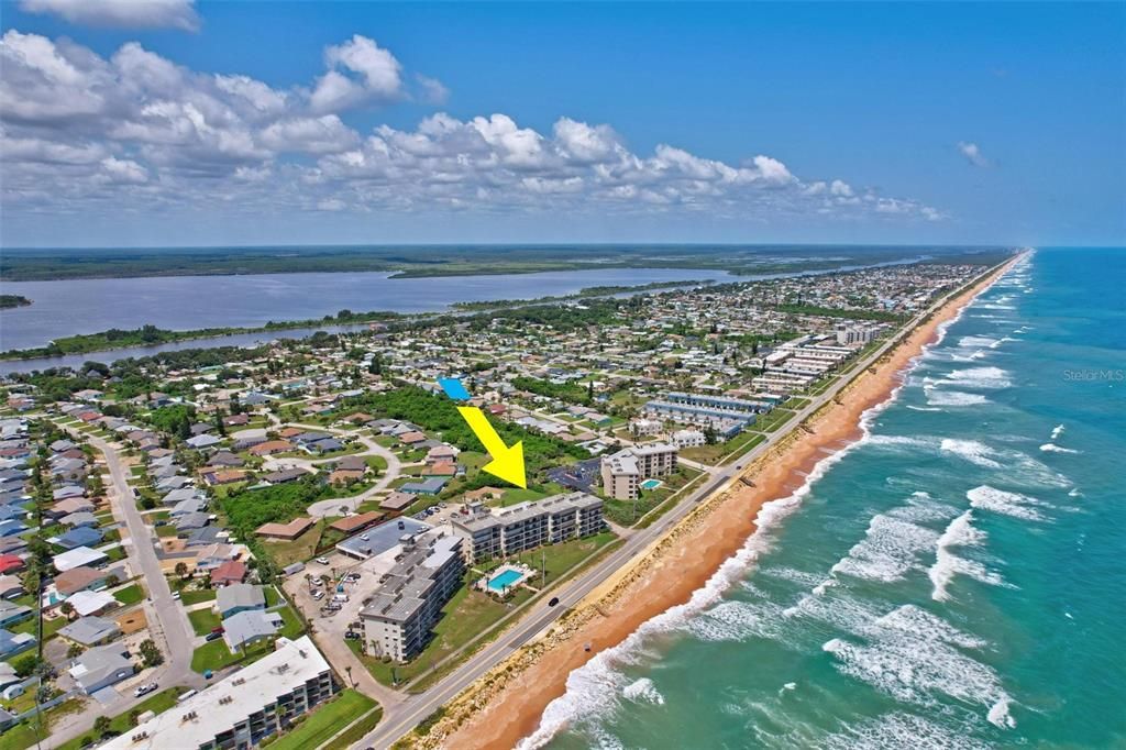 For Sale: $247,900 (2 beds, 2 baths, 925 Square Feet)