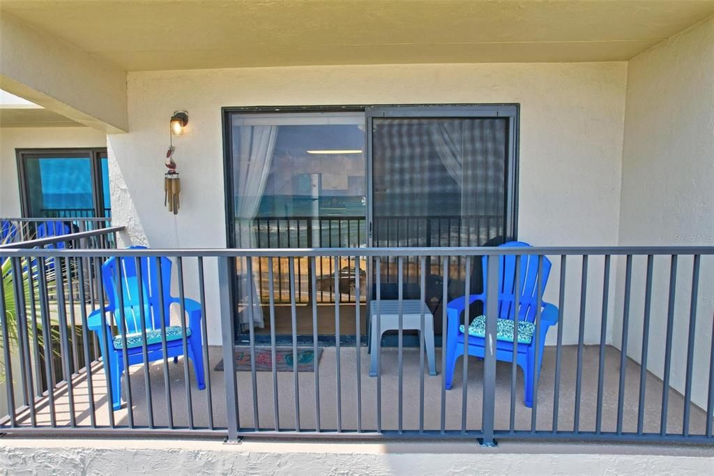 For Sale: $247,900 (2 beds, 2 baths, 925 Square Feet)