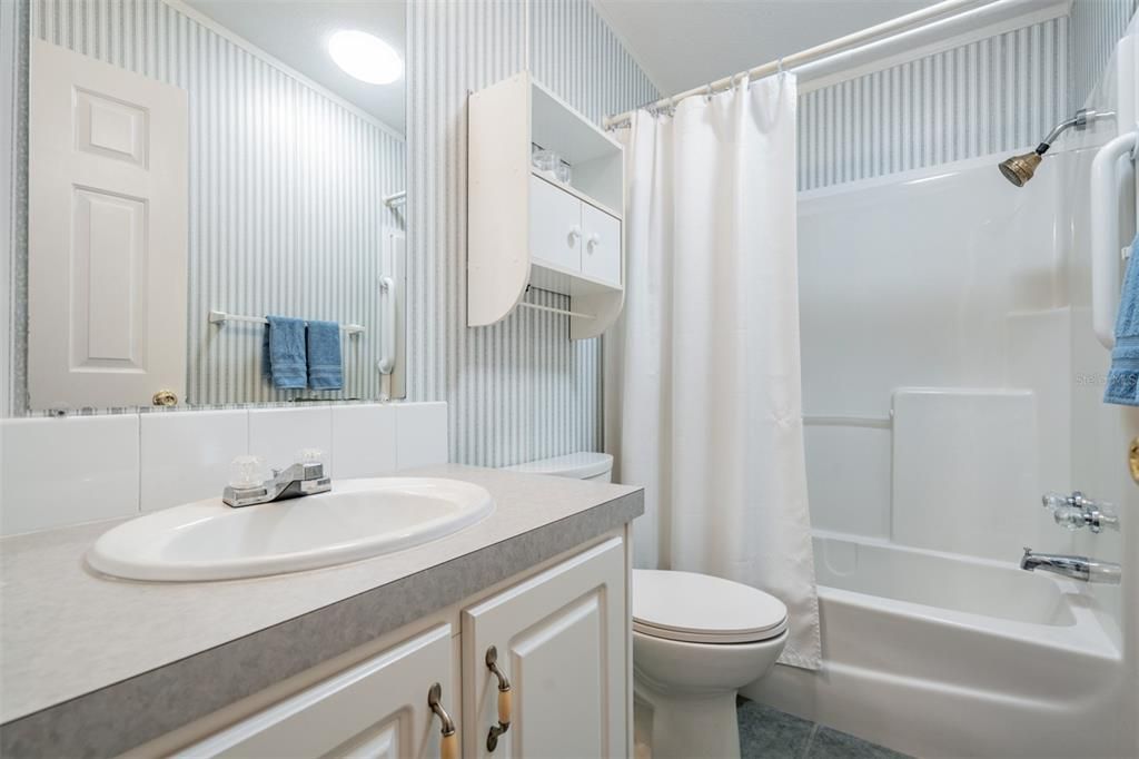 En Venta: $250,000 (2 camas, 2 baños, 1272 Pies cuadrados)