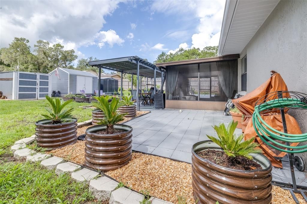 For Sale: $219,999 (2 beds, 2 baths, 980 Square Feet)