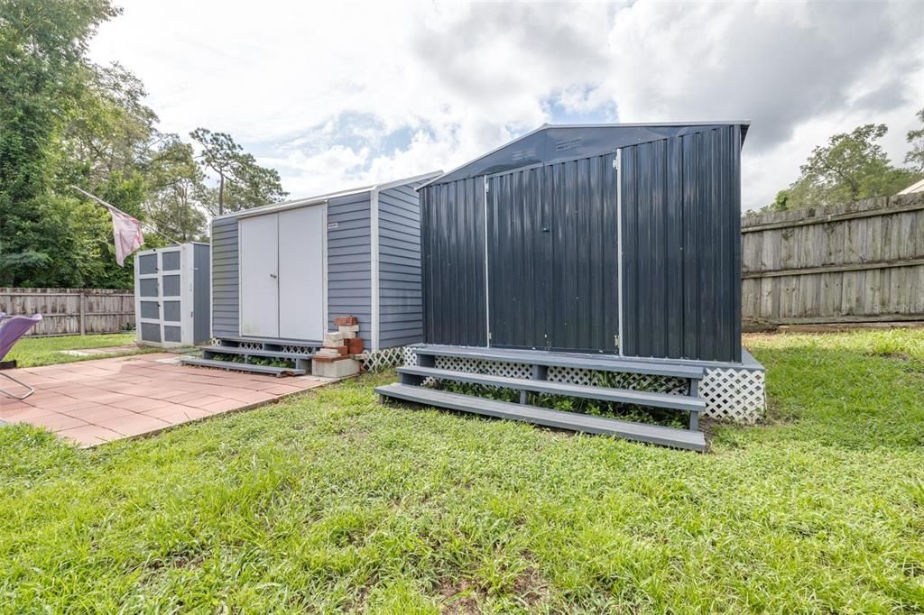 For Sale: $219,999 (2 beds, 2 baths, 980 Square Feet)