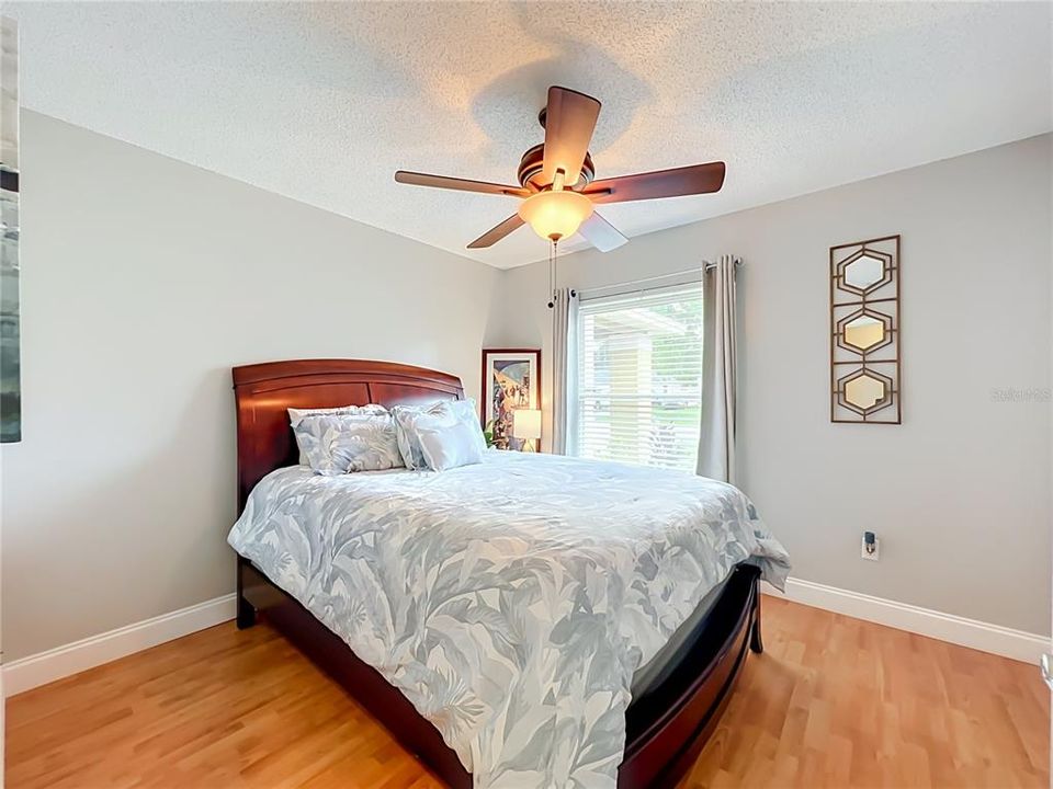 For Sale: $435,000 (4 beds, 2 baths, 1495 Square Feet)