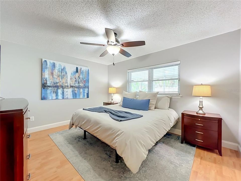 For Sale: $435,000 (4 beds, 2 baths, 1495 Square Feet)