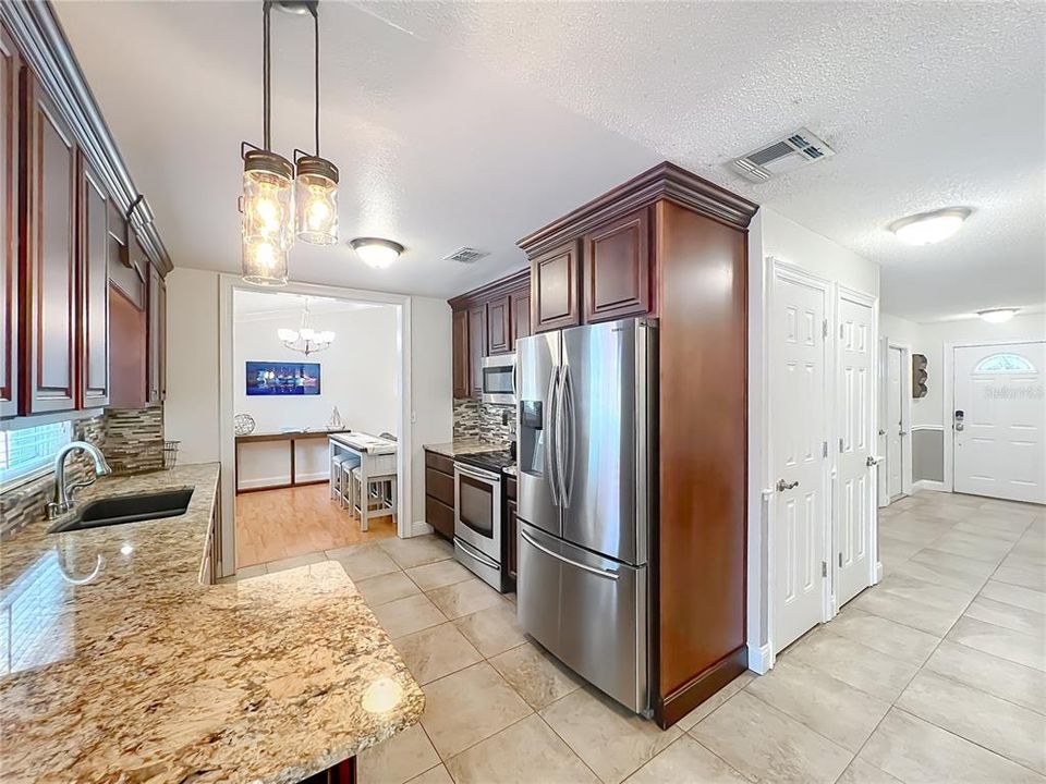 For Sale: $435,000 (4 beds, 2 baths, 1495 Square Feet)