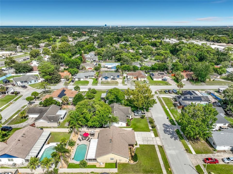 For Sale: $435,000 (4 beds, 2 baths, 1495 Square Feet)