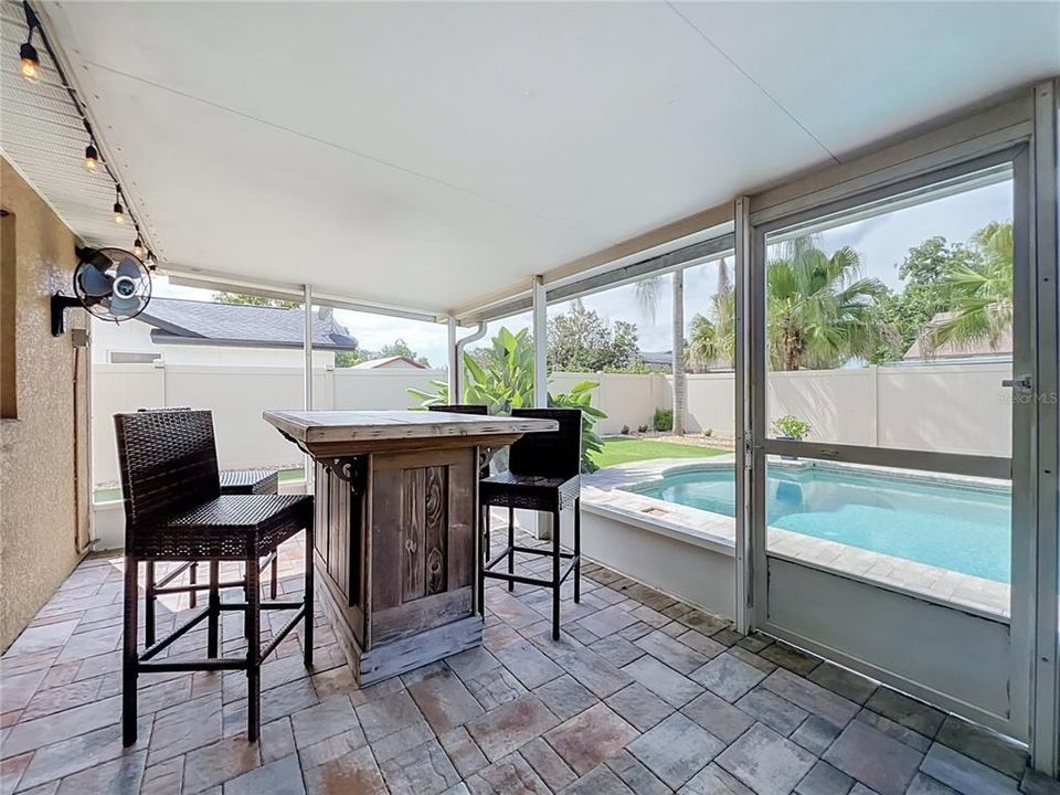 For Sale: $435,000 (4 beds, 2 baths, 1495 Square Feet)